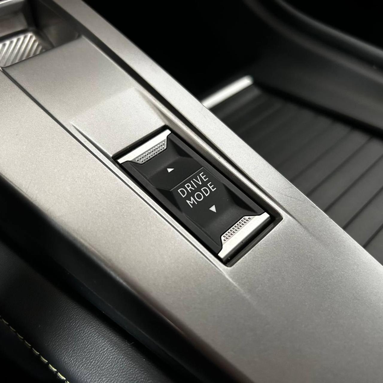 PEUGEOT 308 Plug-in Hybrid 225 e-EAT8 SW GT - 30