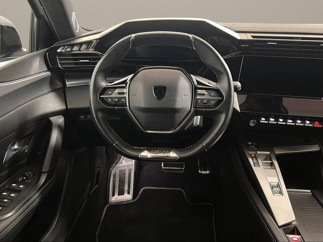 PEUGEOT 308 Plug-in Hybrid 225 e-EAT8 SW GT - 16