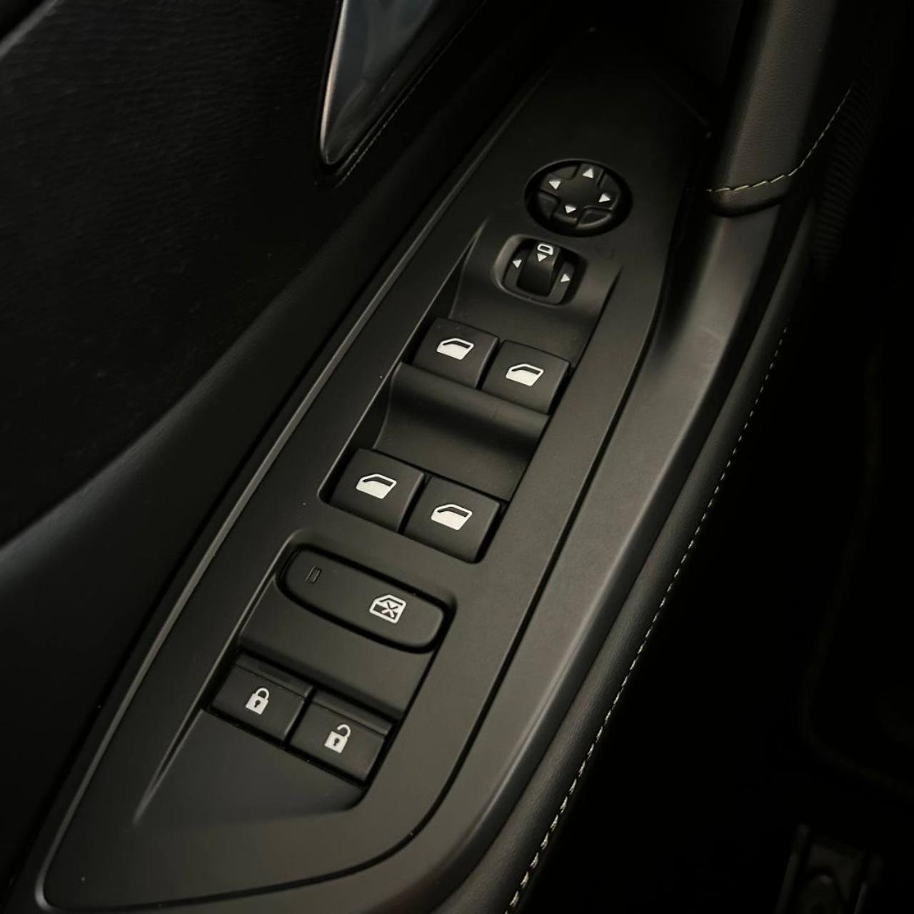 PEUGEOT 308 Plug-in Hybrid 225 e-EAT8 SW GT - 34