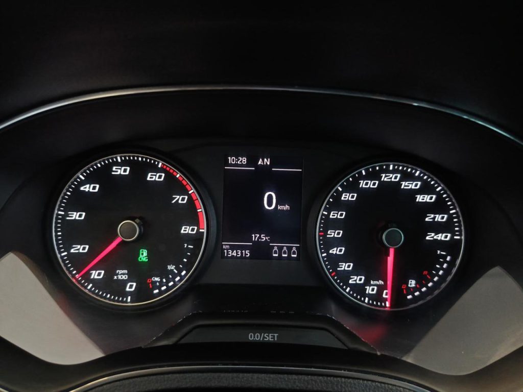 SEAT Arona 1.0 TGI FR Metano PROMO FINANZIAMENTO - 11