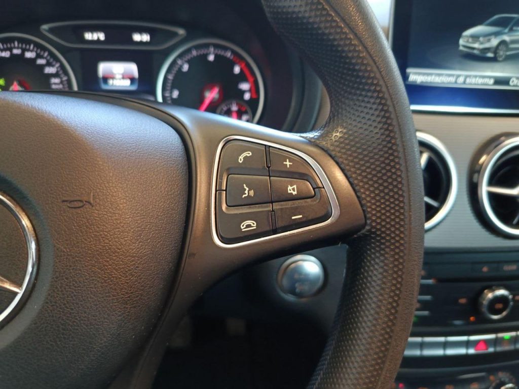 MERCEDES-BENZ B 200  - 17