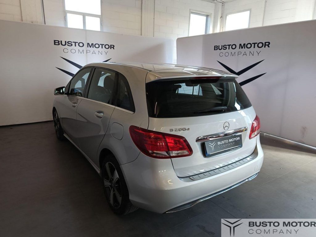 MERCEDES-BENZ CLA sse B B 200 d Automatic Sport - 4