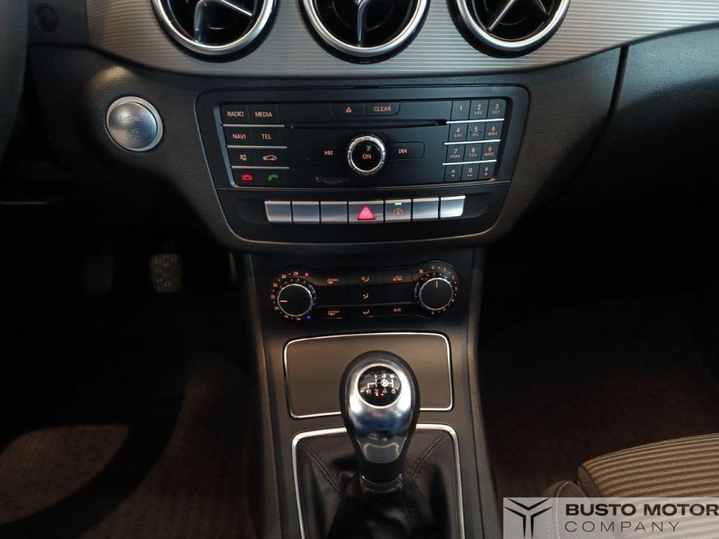 MERCEDES-BENZ CLA sse B B 200 d Automatic Sport PROMO VALIDA CON FIN - 14