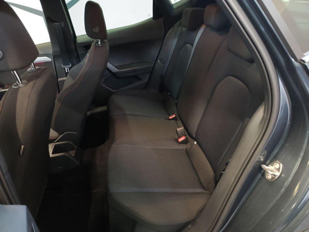 SEAT Arona 1.0 EcoTSI FR - 9