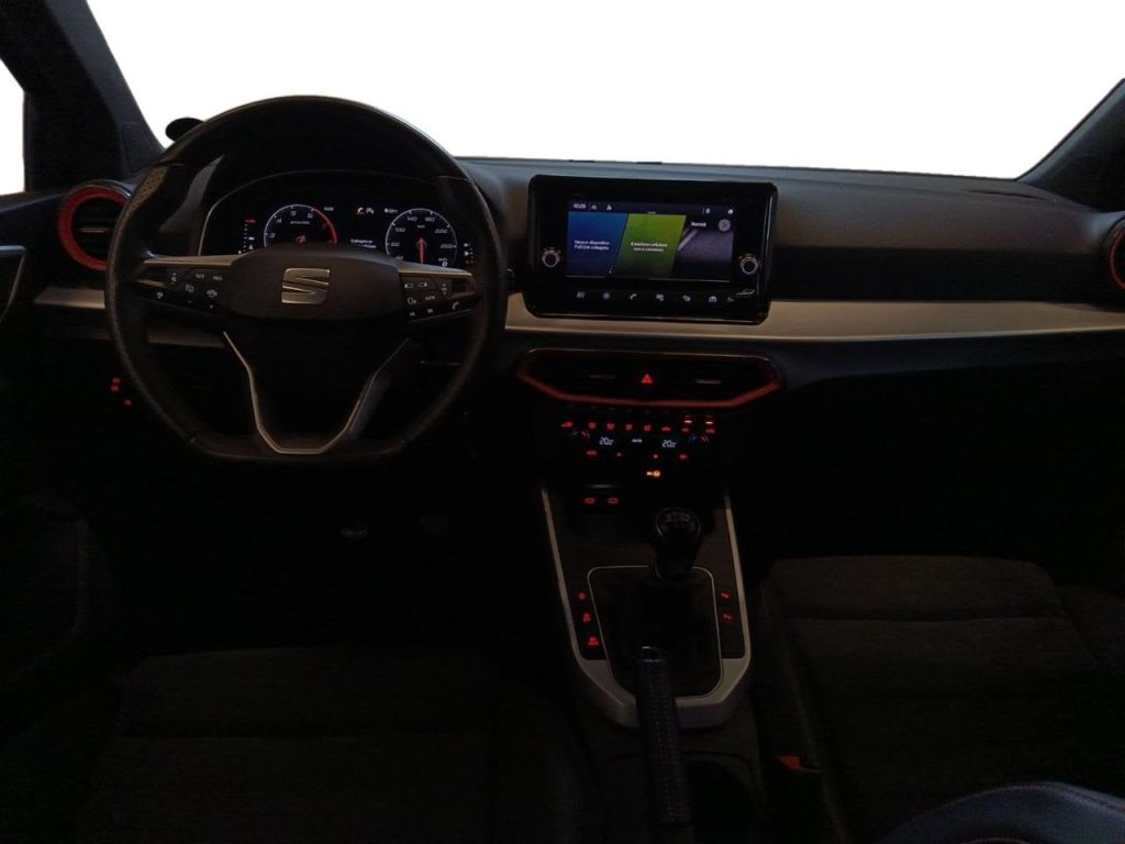 SEAT Arona 1.0 EcoTSI FR - 10