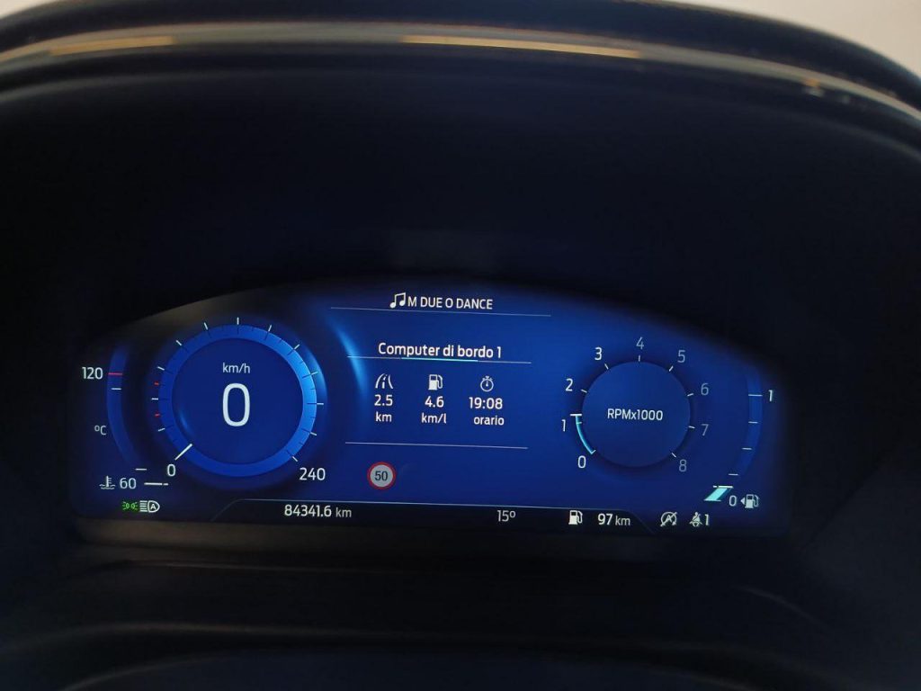 FORD Puma 1.0 EcoBoost Hybrid 125 CV S&S ST-Line - 12