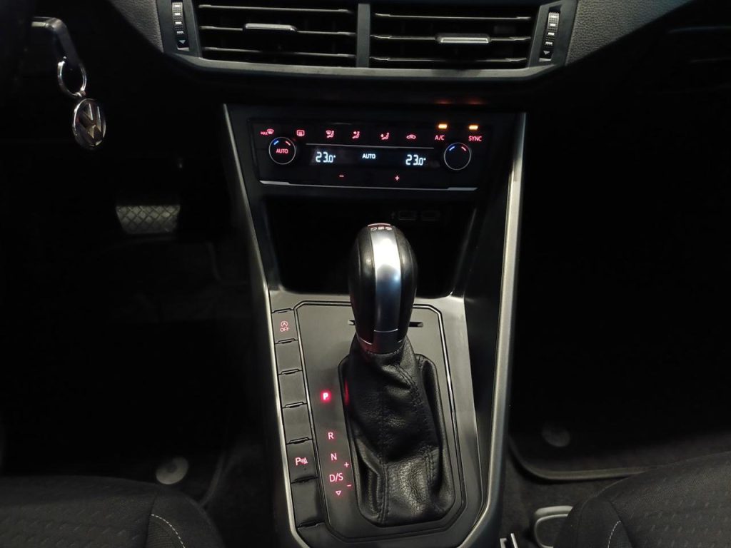 VOLKSWAGEN Polo 1.6 TDI 95 CV DSG 5p. Highline BlueMotion Tech. - 16