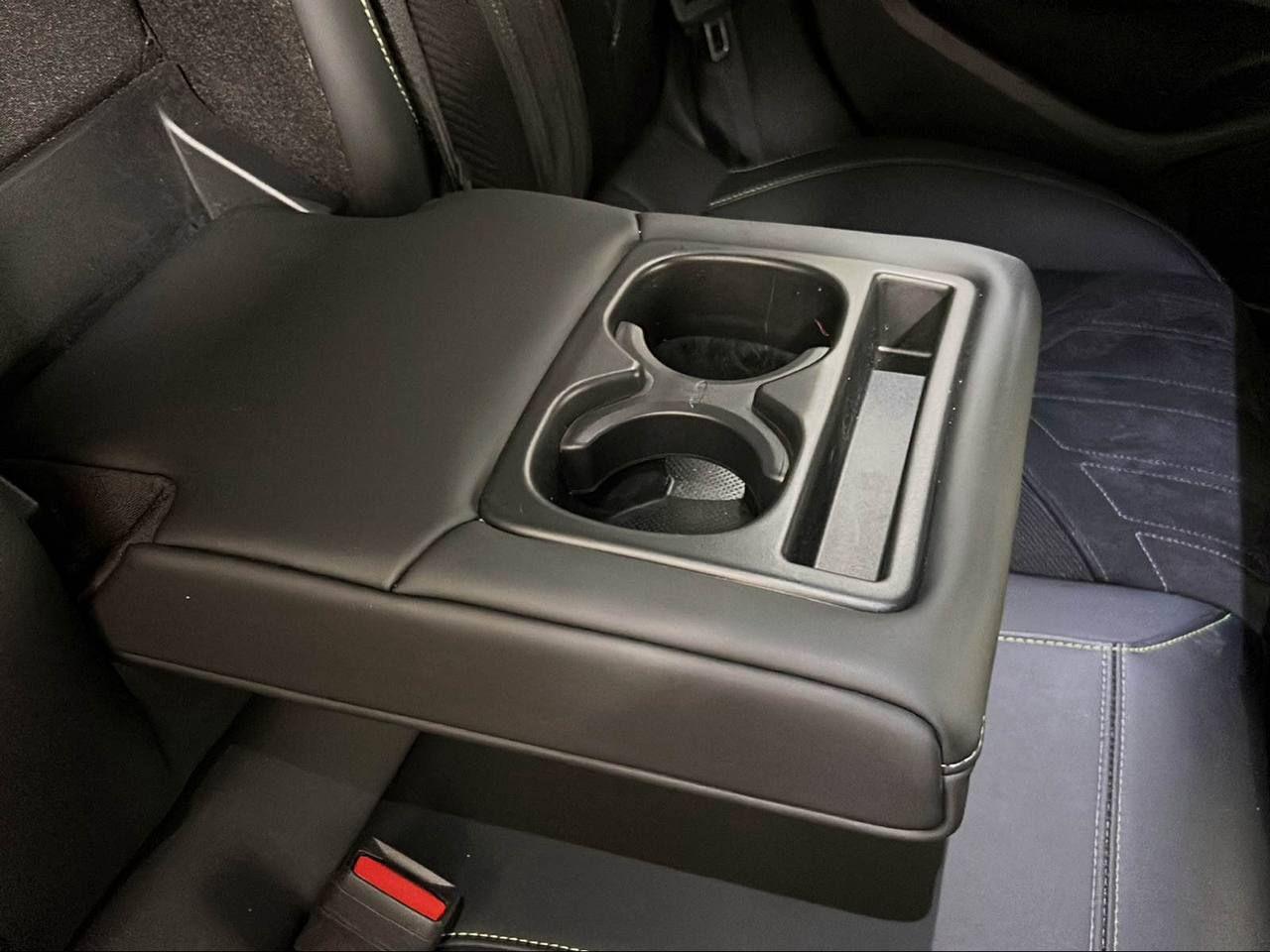 PEUGEOT 308 Plug-in Hybrid 225 e-EAT8 SW GT - 14
