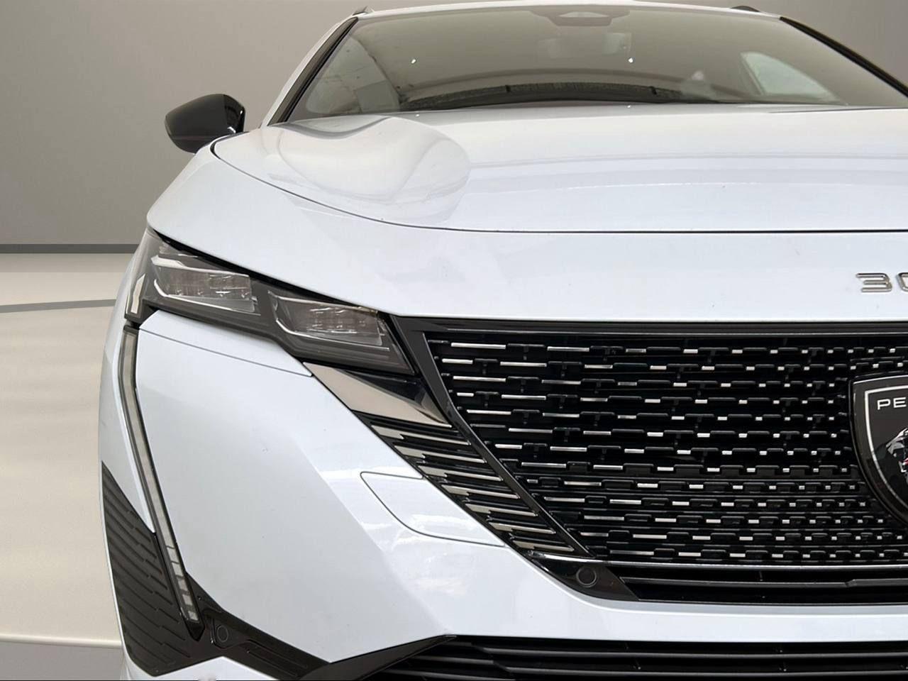 PEUGEOT 308 Plug-in Hybrid 225 e-EAT8 SW GT - 36