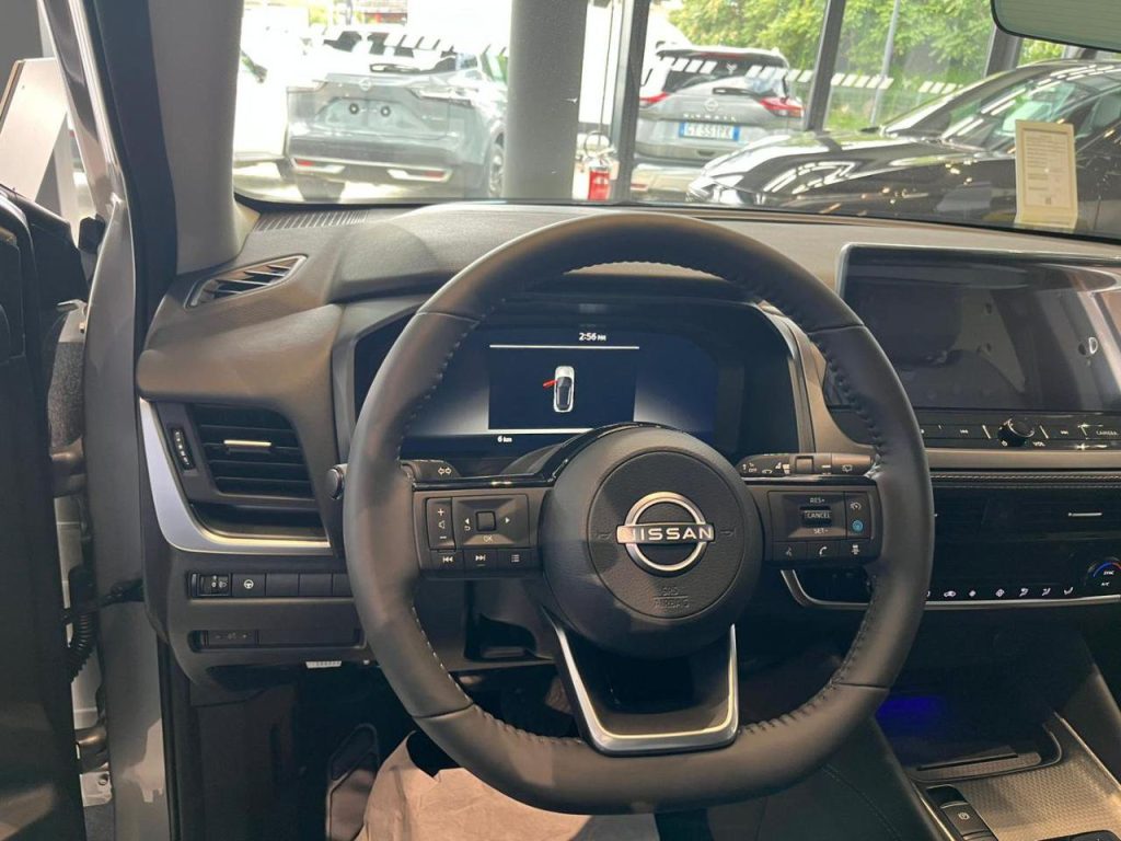 NISSAN Qashqai ACENTA MILD 140CV - 4