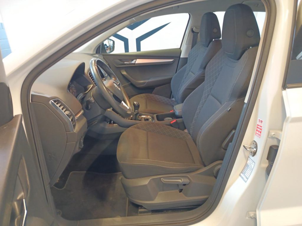 SKODA Karoq 1.0 TSI Executive - 8