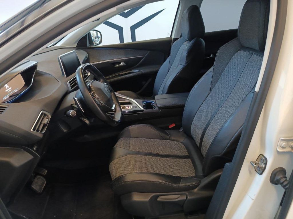 PEUGEOT 3008 BlueHDi 130 S&S EAT8 GT Line - 8