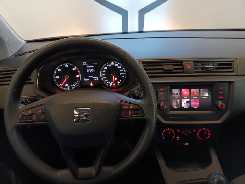 SEAT Arona 1.6 TDI 95 CV Reference - 11