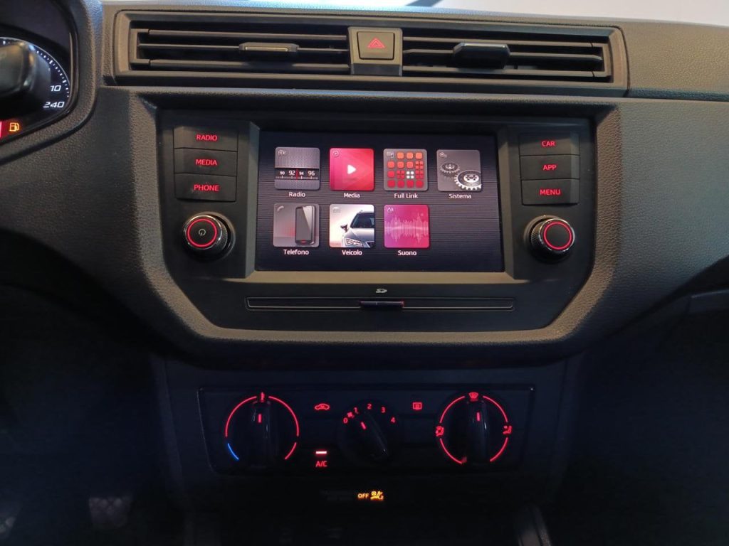 SEAT Arona 1.6 TDI 95 CV Reference - 13