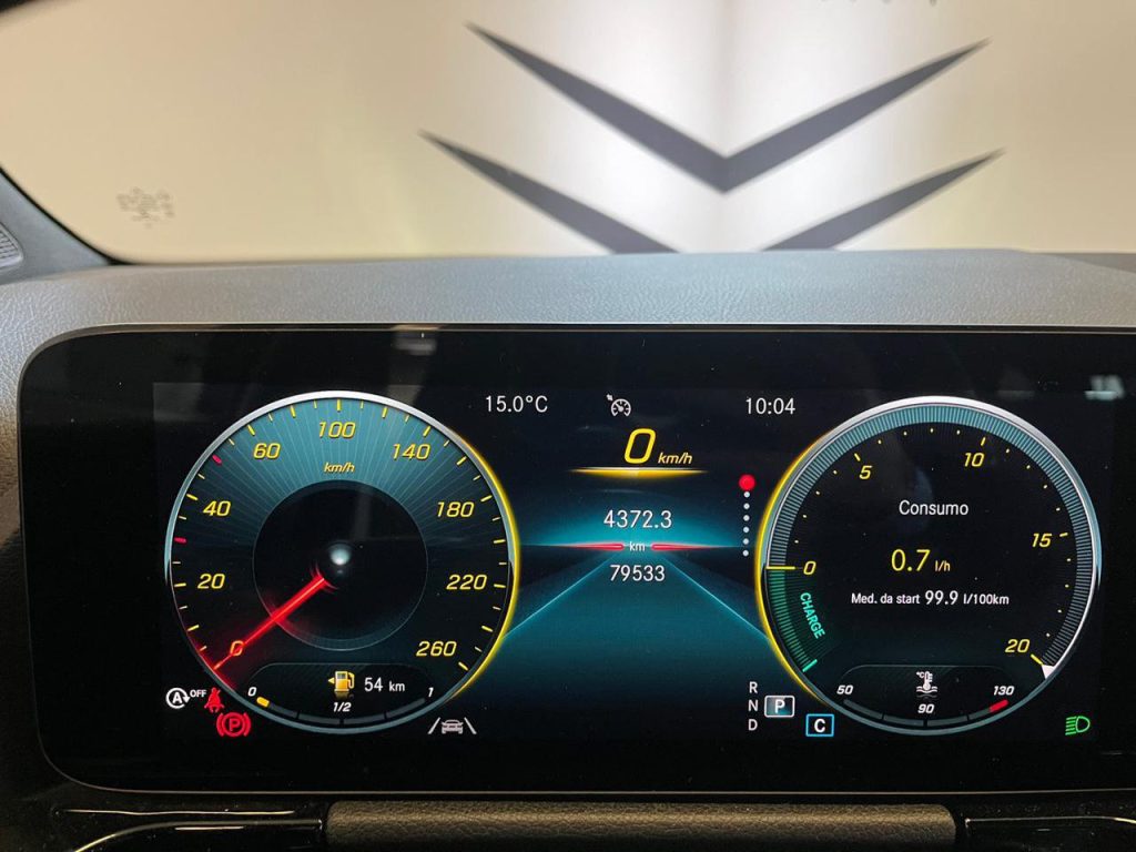 MERCEDES-BENZ GLA 200 200 Automatic Sport Plus GARANZIA 2 ANNI - 13