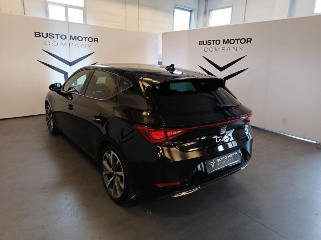 SEAT Leon 1.0 eTSI 110 CV Auto FR - 4
