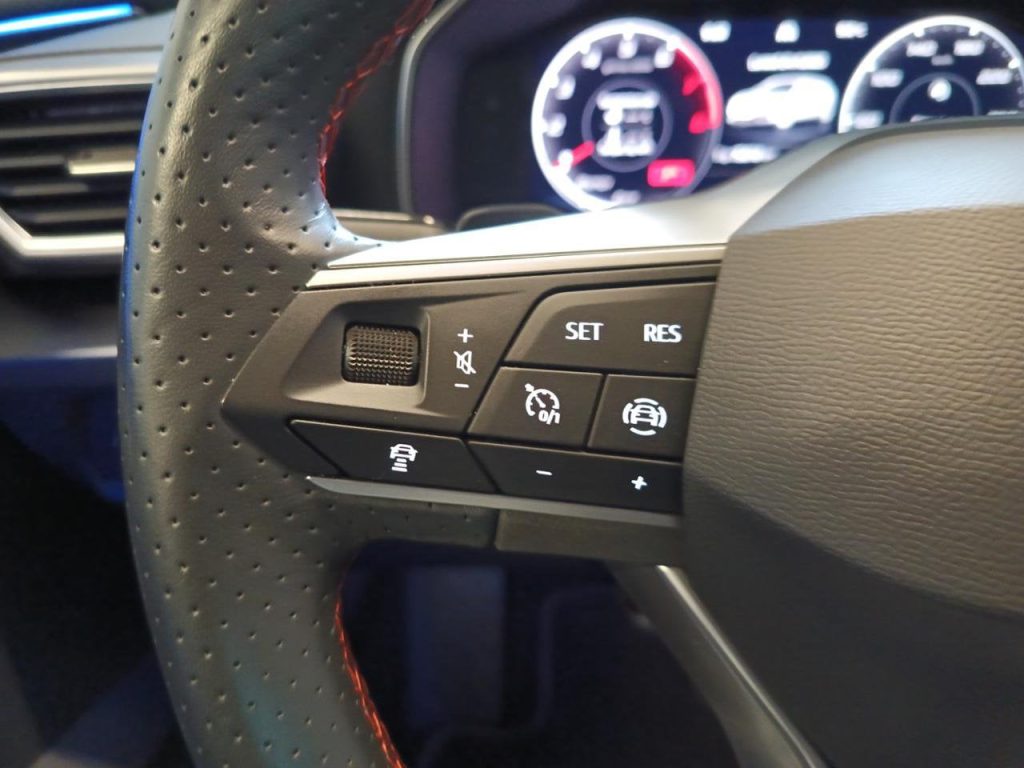 SEAT Leon 1.0 eTSI 110 CV Auto FR - 16