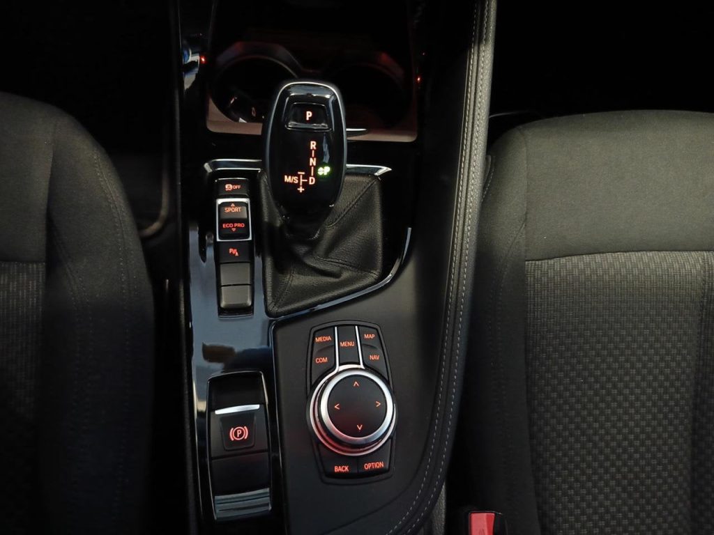 BMW X2 sDrive16d Business-X - 16