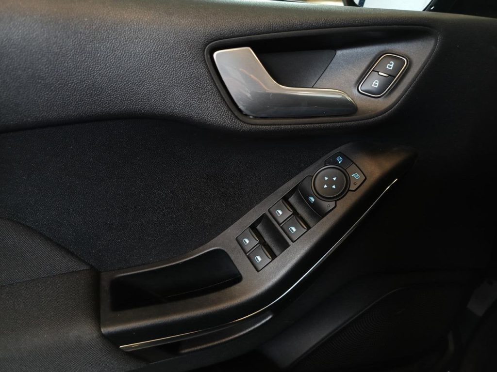 FORD Fiesta 1.1 75 CV 5 porte Titanium - 15