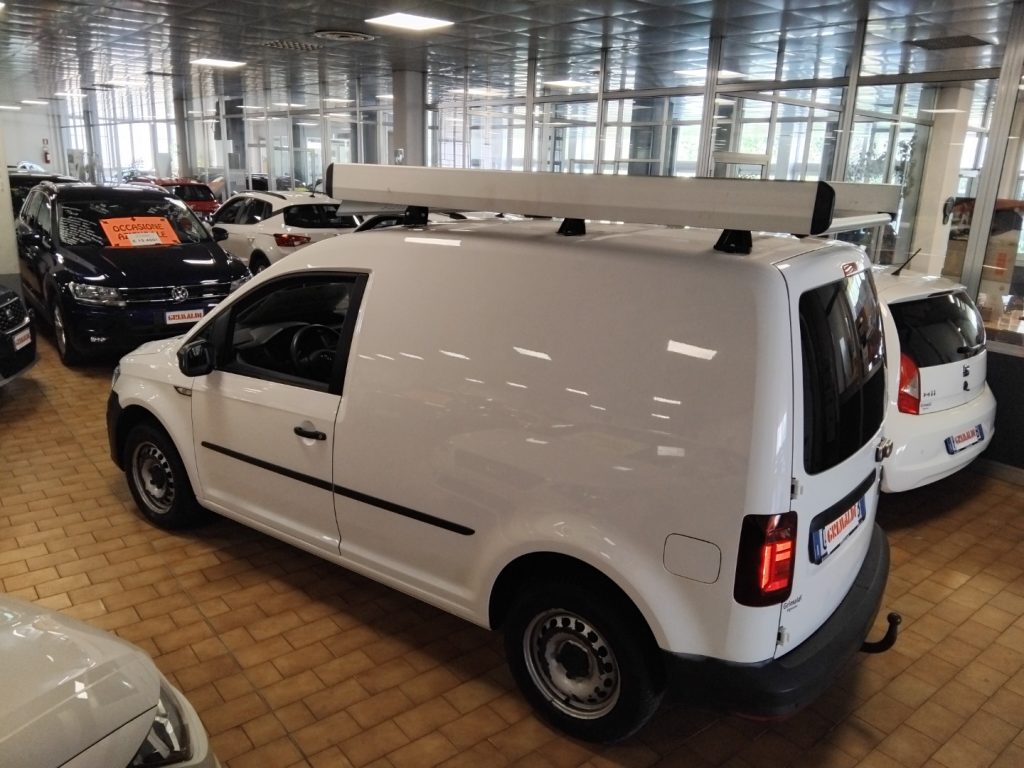 VOLKSWAGEN Caddy 2.0 TDI GANCIO TRAINO BI-XENO PORTAPACCHI - 4