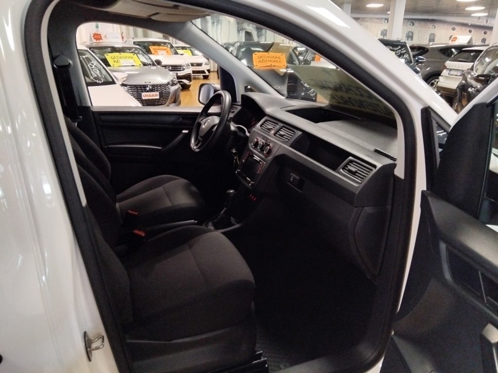 VOLKSWAGEN Caddy 2.0 TDI GANCIO TRAINO BI-XENO PORTAPACCHI - 10