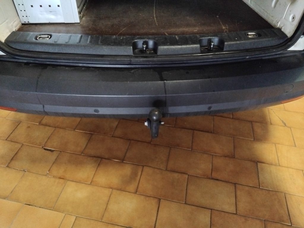 VOLKSWAGEN Caddy 2.0 TDI GANCIO TRAINO BI-XENO PORTAPACCHI - 22