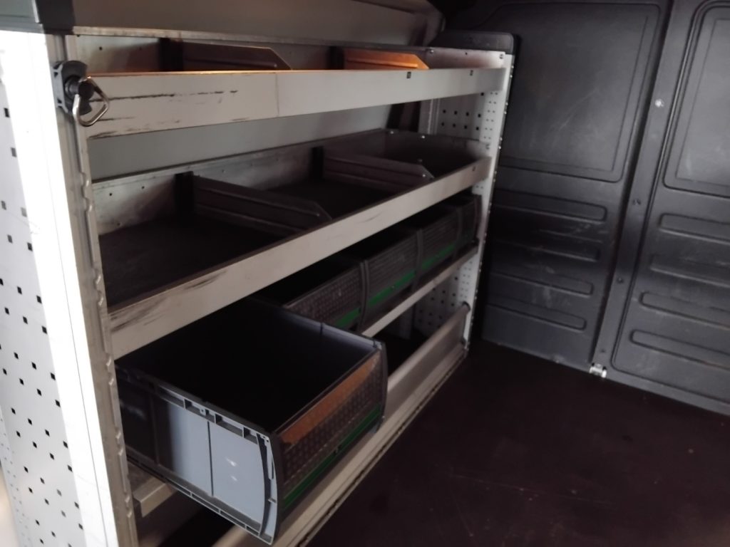 VOLKSWAGEN Caddy 2.0 TDI GANCIO TRAINO BI-XENO PORTAPACCHI - 31