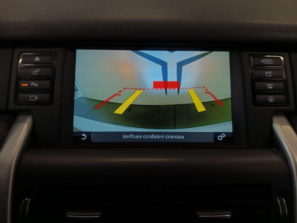 LAND ROVER Discovery Sport 2.0 TD4 180 CV HSE - 14