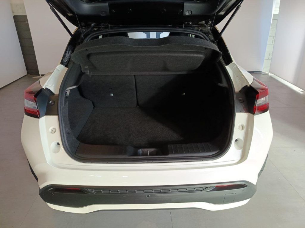 NISSAN Juke 1.6 HEV Premiere Edition - 10