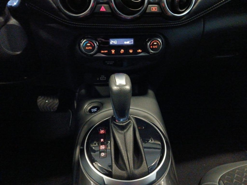 NISSAN Juke 1.6 HEV N-Connecta - 13