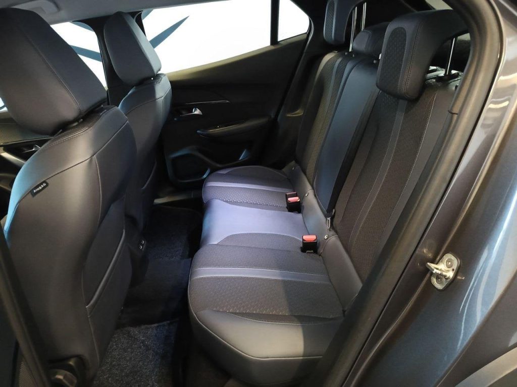 PEUGEOT 2008 PureTech 130 S&S Allure - 9