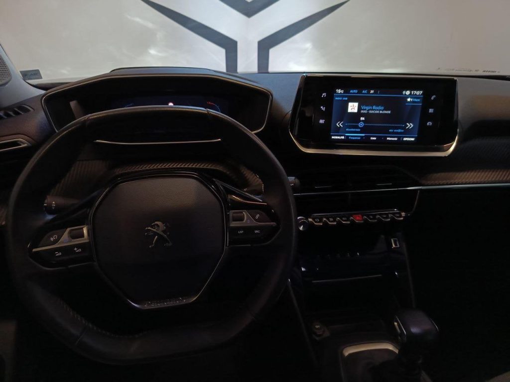 PEUGEOT 2008 PureTech 130 S&S Allure - 11