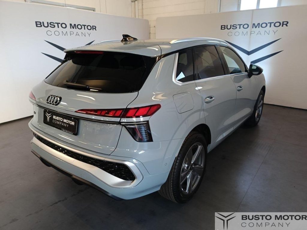 AUDI Q3 TFSI 110 kW mHEV S tronic S Line edition - 6