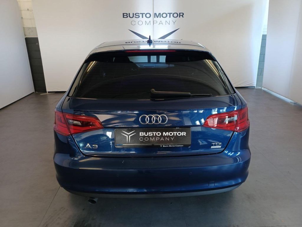 AUDI A3 SPB 1.6 TDI clean diesel Attraction - 5
