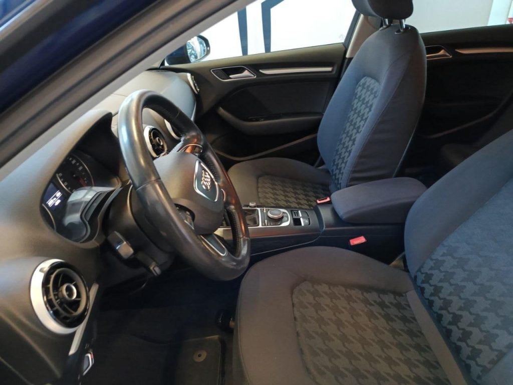 AUDI A3 SPB 1.6 TDI clean diesel Attraction - 8