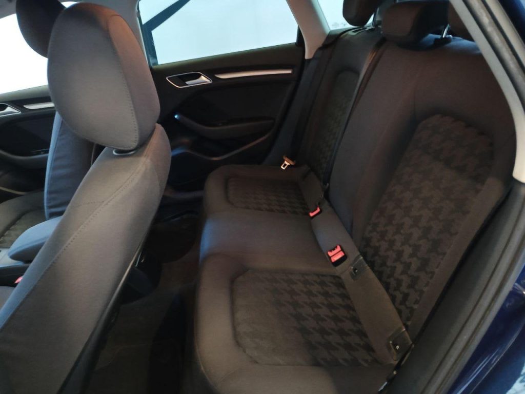 AUDI A3 SPB 1.6 TDI clean diesel Attraction - 9