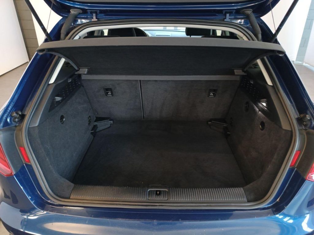 AUDI A3 SPB 1.6 TDI clean diesel Attraction - 10