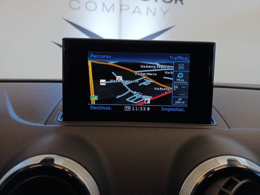 AUDI A3 SPB 1.6 TDI clean diesel Attraction - 14