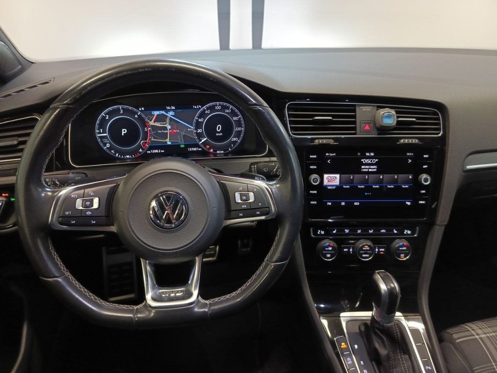 VOLKSWAGEN Golf GT 2.0 GTD DSG BlueMotion Technology - 11