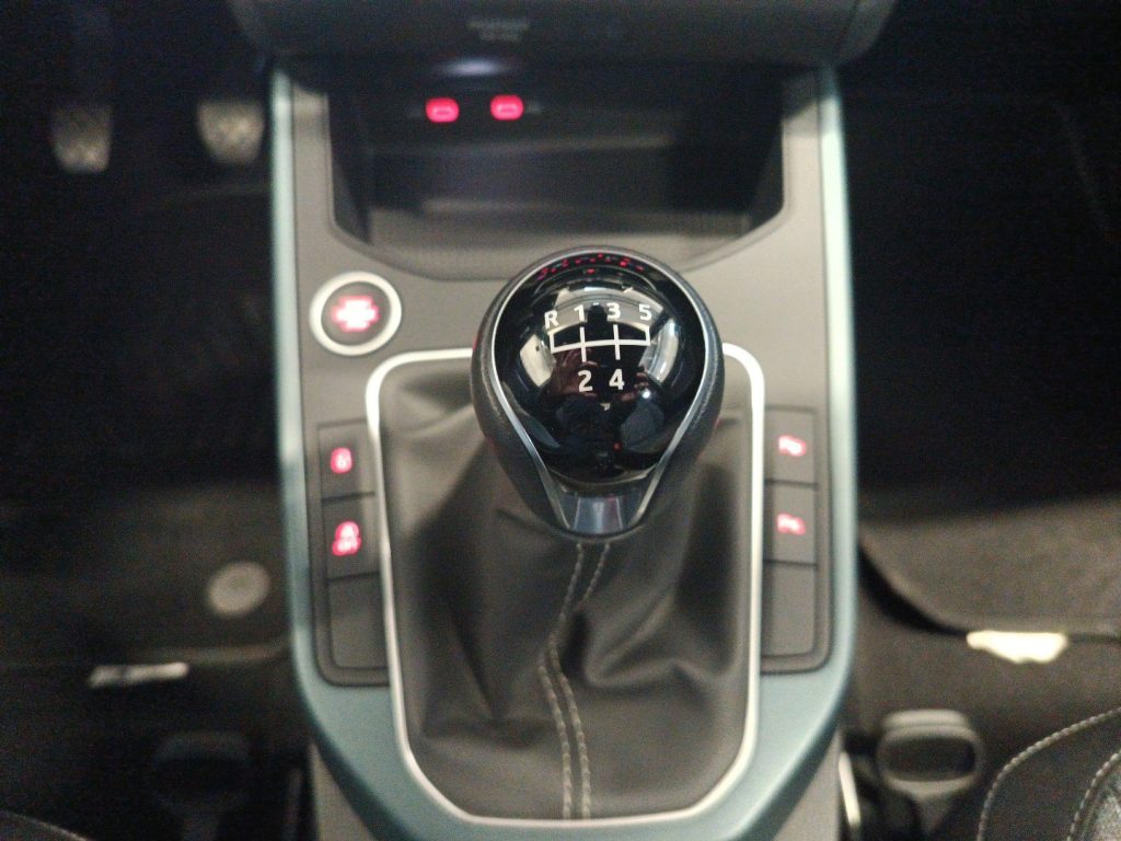 SEAT Arona Arona 1.0 ecotsi Xperience 95cv - 16