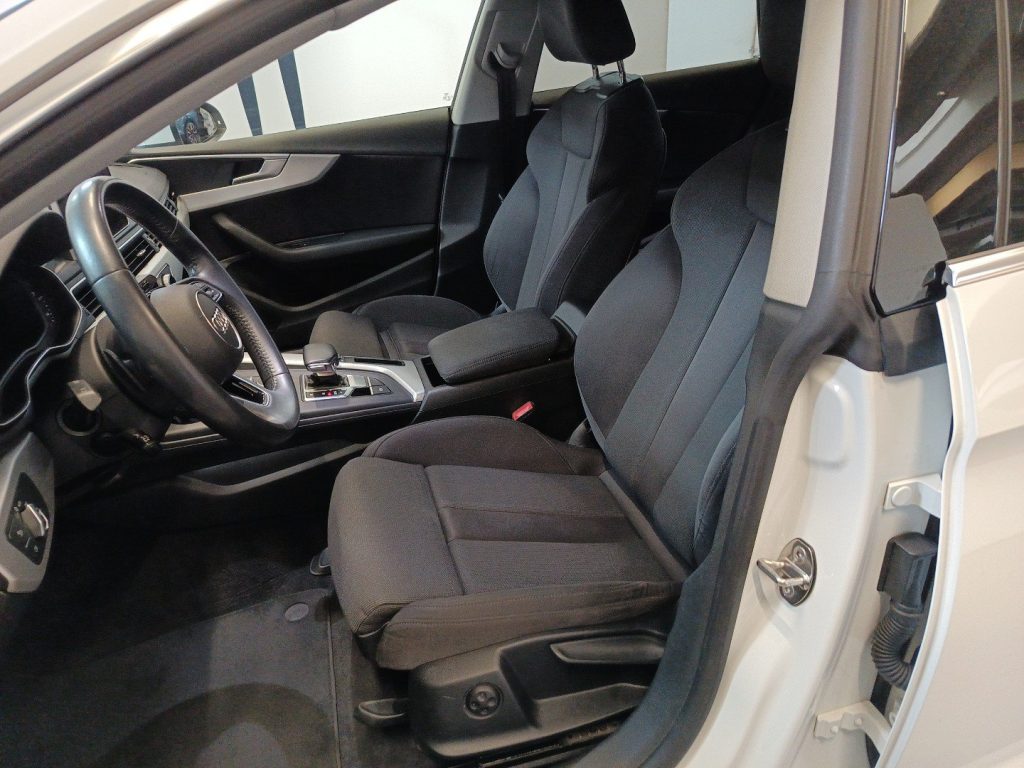 AUDI A5 Sportback 40 2.0 tdi Design 190cv s-tronic - 8