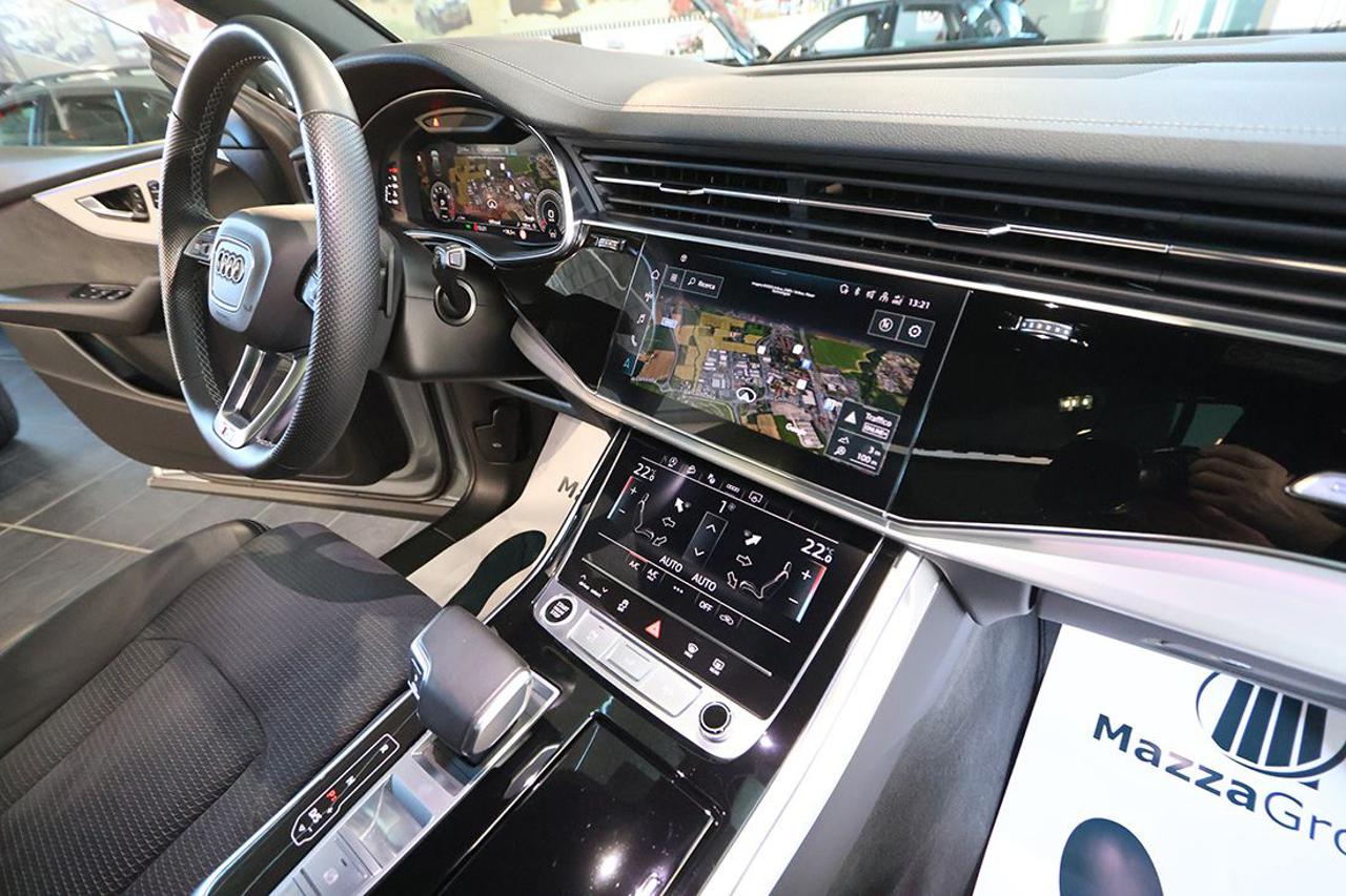 AUDI Q8 55 TFSI Quattro Tiptronic Sport S-Line - 43