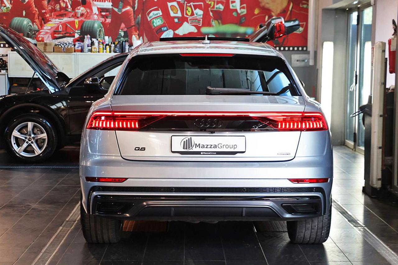 AUDI Q8 55 TFSI Quattro Tiptronic Sport S-Line - 4