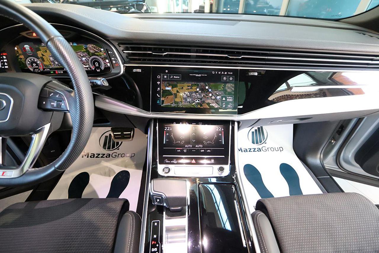 AUDI Q8 55 TFSI Quattro Tiptronic Sport S-Line - 41