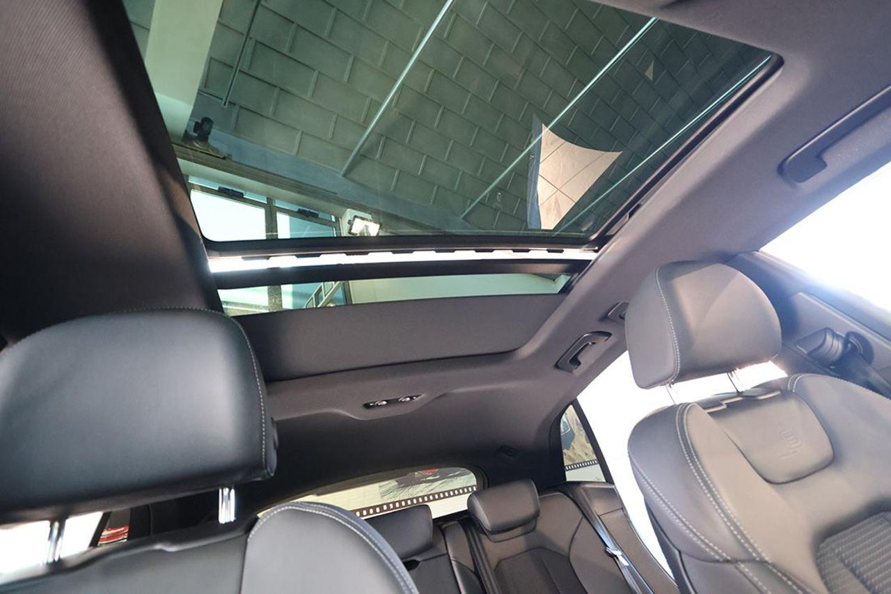 AUDI Q8 55 TFSI Quattro Tiptronic Sport S-Line - 24