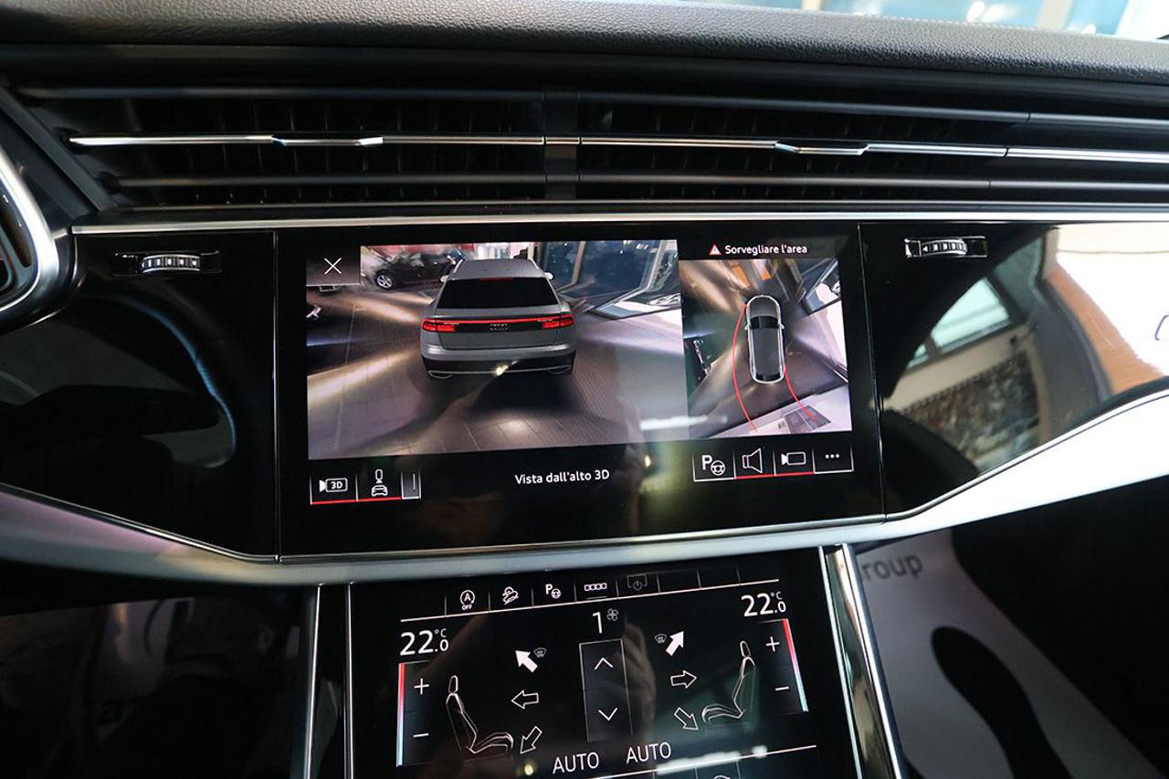 AUDI Q8 55 TFSI Quattro Tiptronic Sport S-Line - 31