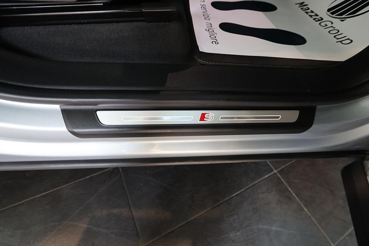 AUDI Q8 55 TFSI Quattro Tiptronic Sport S-Line - 47