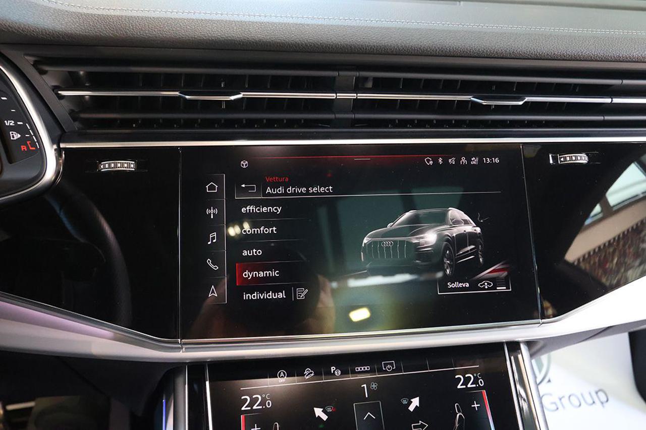 AUDI Q8 55 TFSI Quattro Tiptronic Sport S-Line - 35