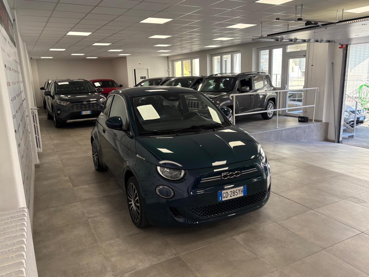 FIAT 500e 42 kWh BUSINESS OPENING EDITION - 3
