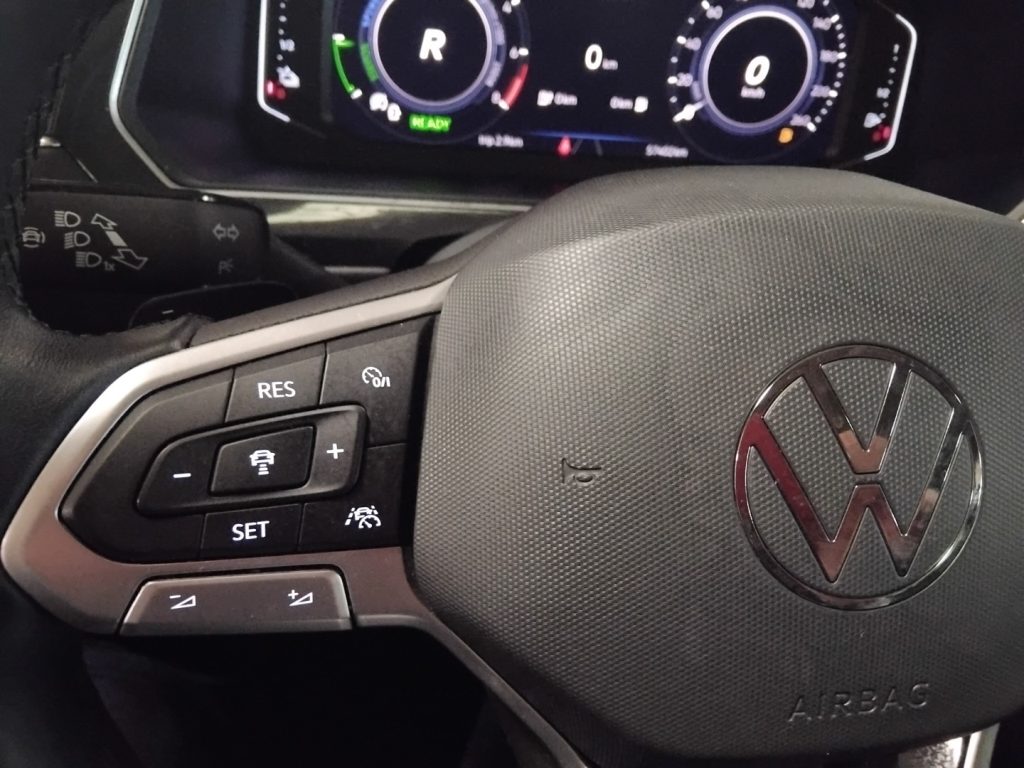 VOLKSWAGEN Tiguan 1.4 TSI eHYBRID DSG Eleg. MATRIX TETTO 19 PLUG IN - 21